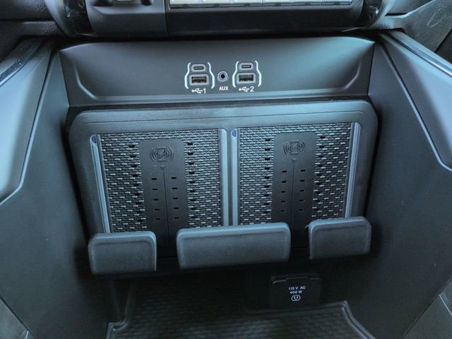 New 2026 RAM 5500 4x4 Crew Cab w/ Laramie Trim Package image 23