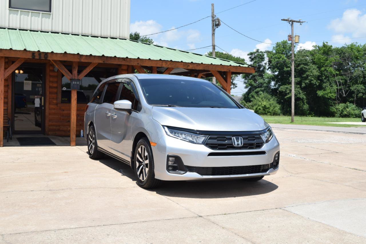 Used 2025 Honda Odyssey EX-L image 4