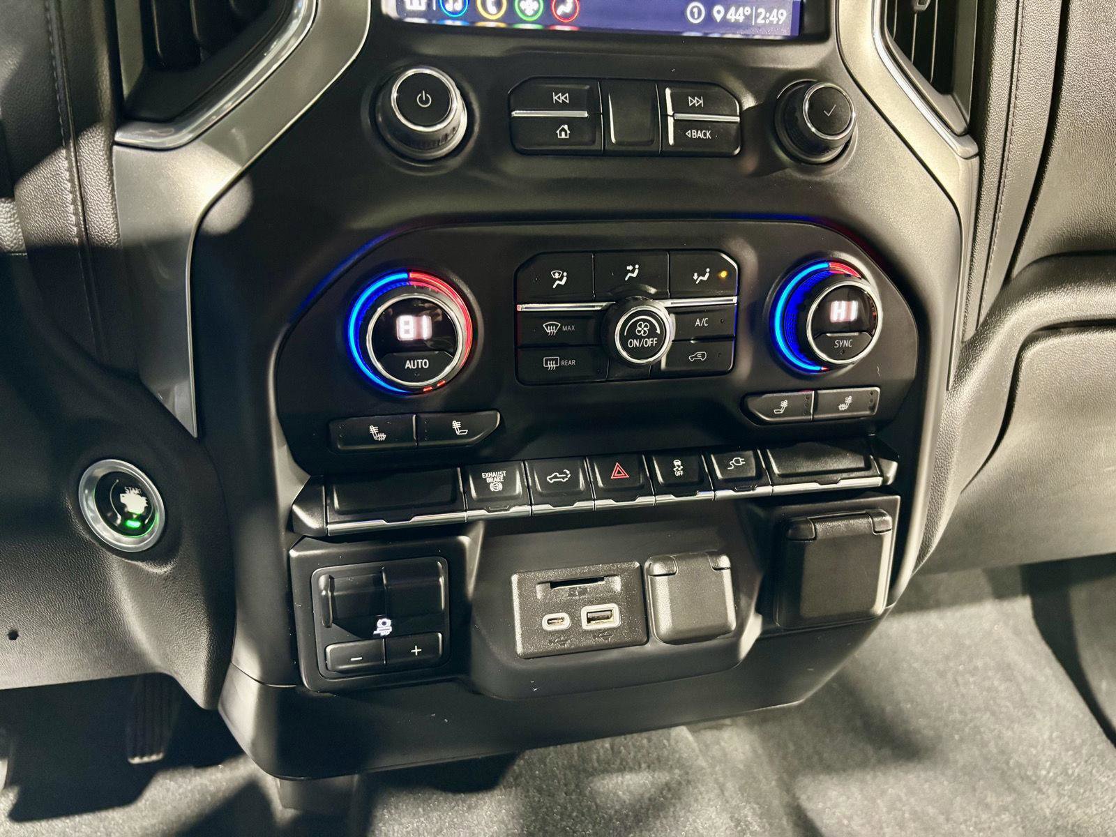 Used 2020 Chevrolet Silverado 3500 LT w/ Convenience Package image 35