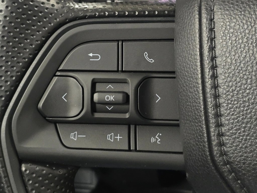 New 2025 Toyota Tacoma 4x4 Double Cab image 31