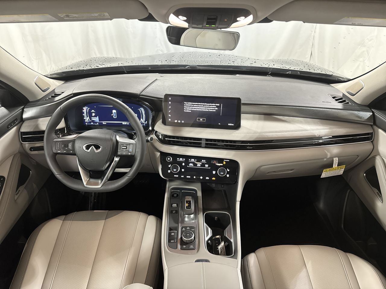 Certified 2026 INFINITI QX60 Luxe w/ Family Package AWD/4WD image 4