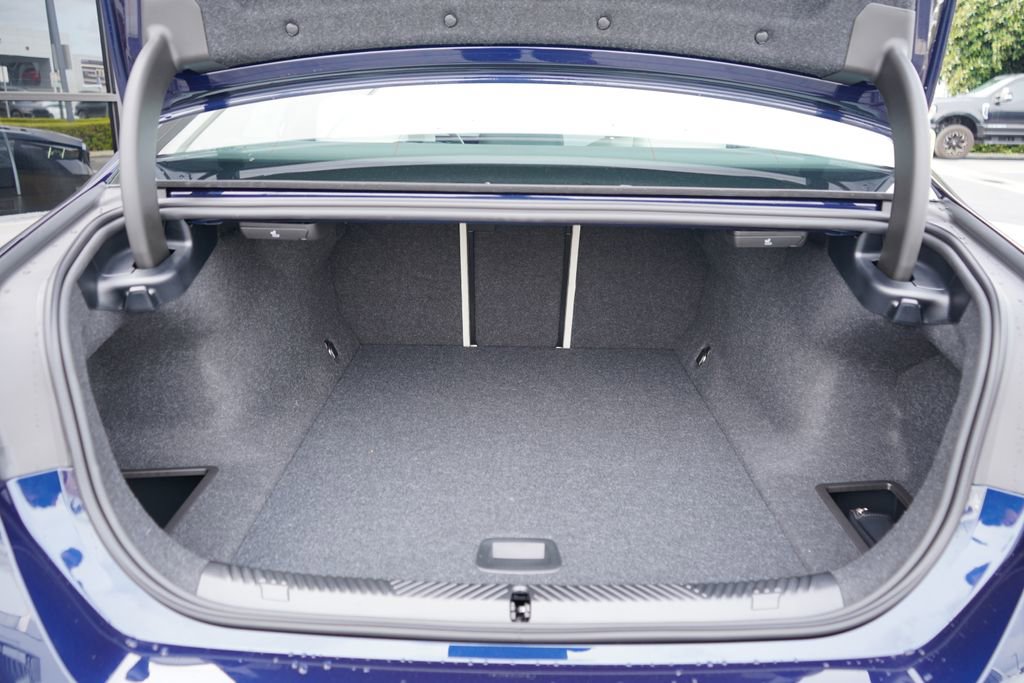 New 2026 BMW i5 eDrive40 w/ Premium Package image 21