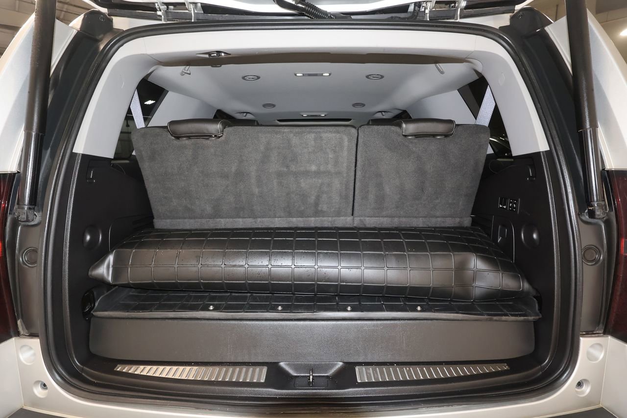 Used 2015 Chevrolet Tahoe LTZ image 17