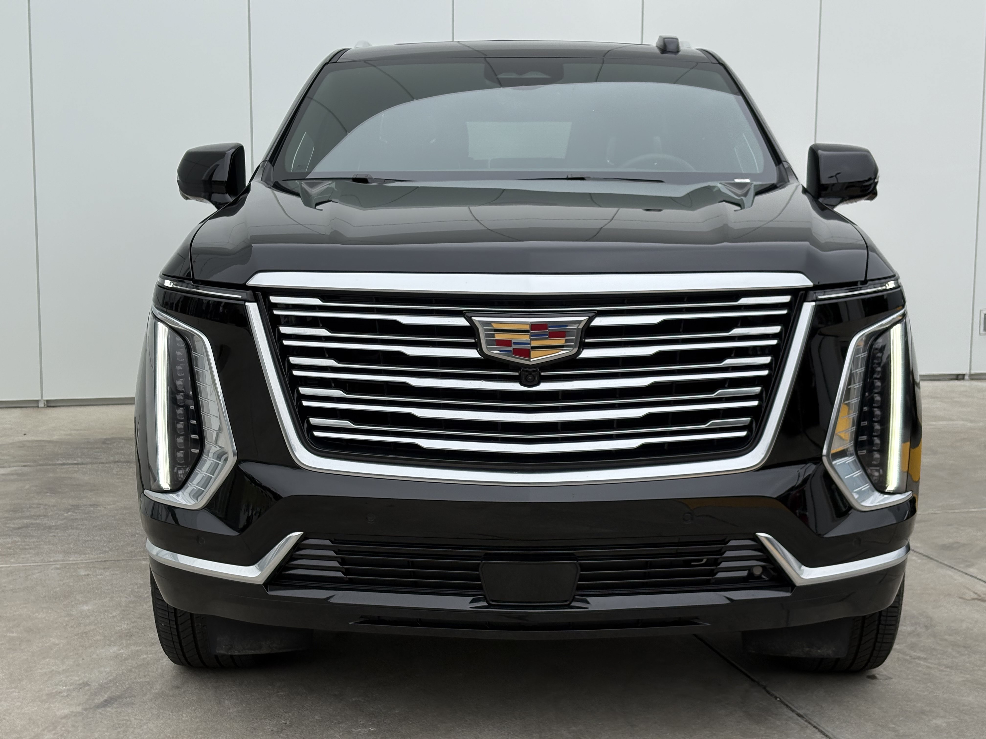 Used 2026 Cadillac Escalade ESV Platinum Luxury w/ LPO, Floor Liner Package AWD/4WD image 3
