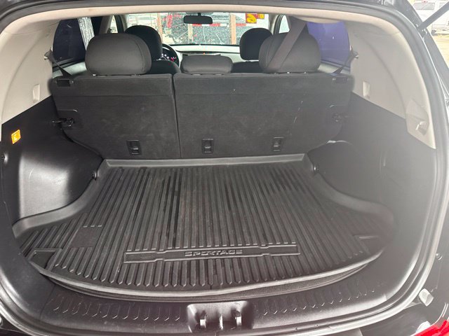 Used 2016 Kia Sportage LX FWD image 11