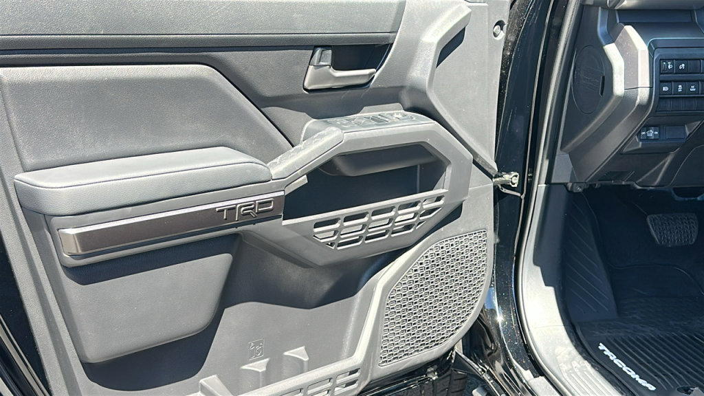 New 2025 Toyota Tacoma TRD Off-Road image 23