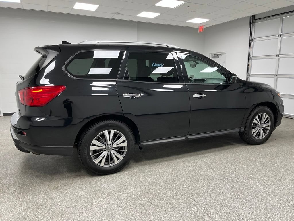 Used 2019 Nissan Pathfinder SL AWD/4WD image 11