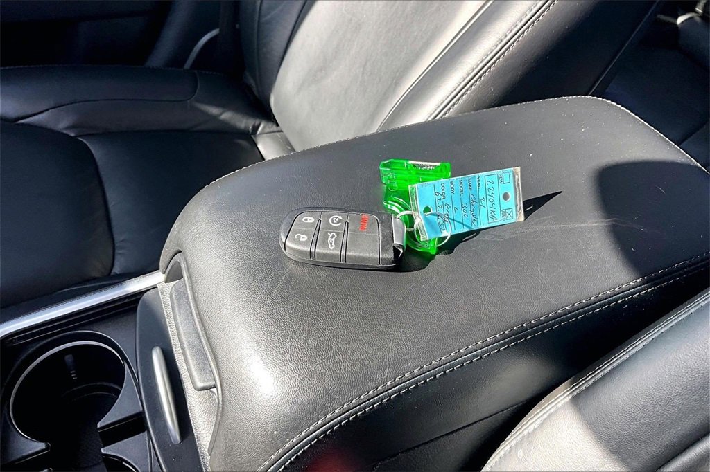 Used 2021 Chrysler 300 Touring L image 10