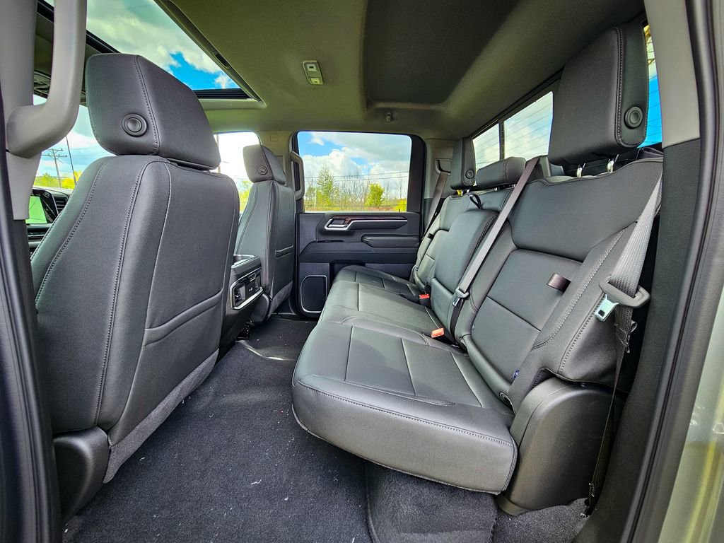 New 2026 GMC Sierra 2500 SLT w/ SLT Premium Package image 35