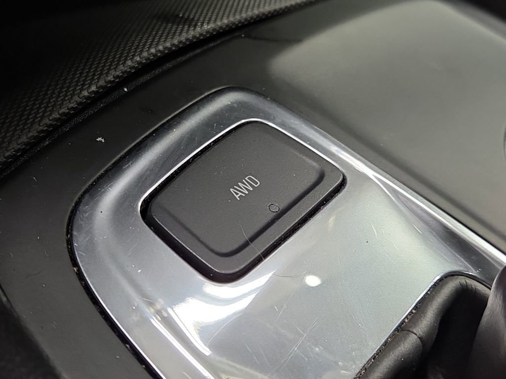 Used 2019 Chevrolet Equinox LT image 23