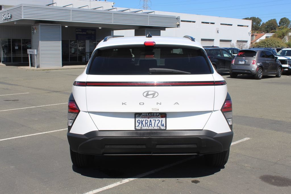 Used 2024 Hyundai Kona SEL FWD image 8