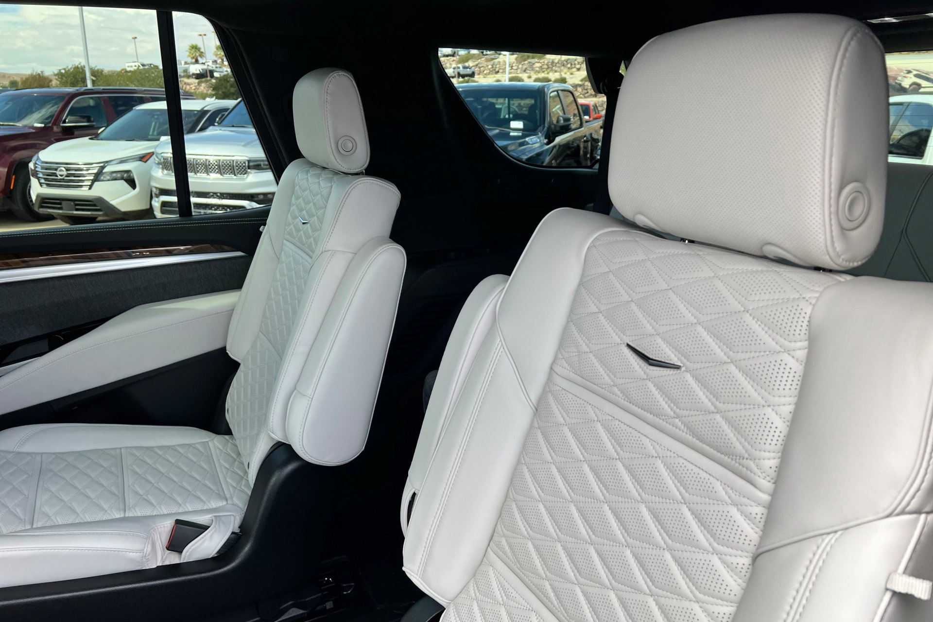 New 2026 Cadillac Escalade Platinum Sport w/ LPO, ONYX Package image 21