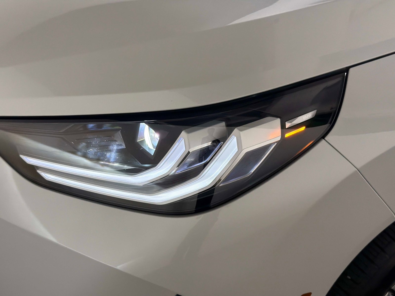 Used 2025 BMW X3 xDrive30i w/ Convenience Package image 11