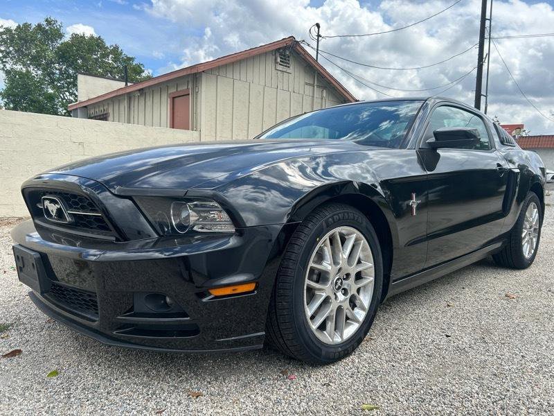 Used 2013 Ford Mustang Premium