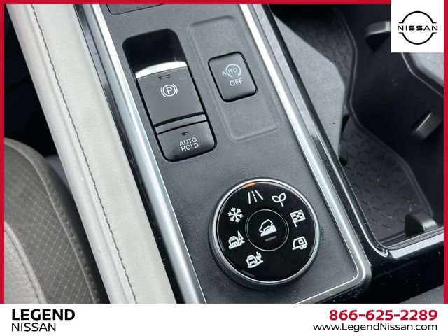 Used 2023 Nissan Pathfinder SL image 31