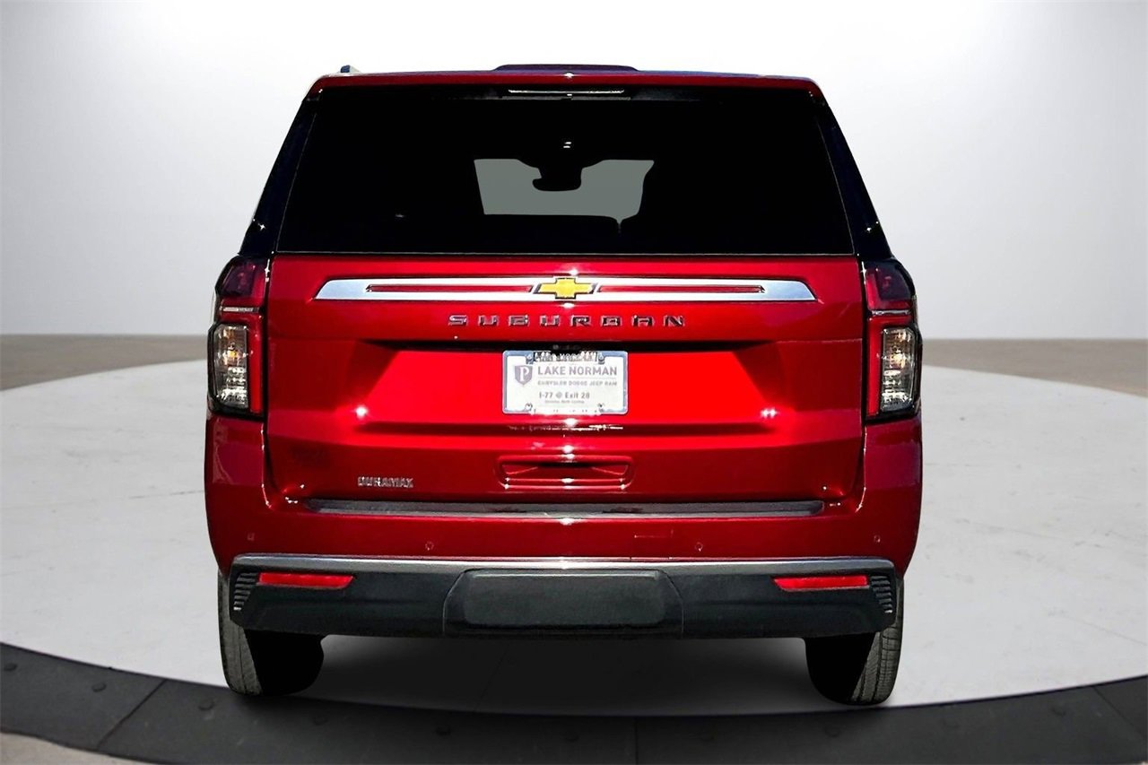 Used 2024 Chevrolet Suburban High Country image 7