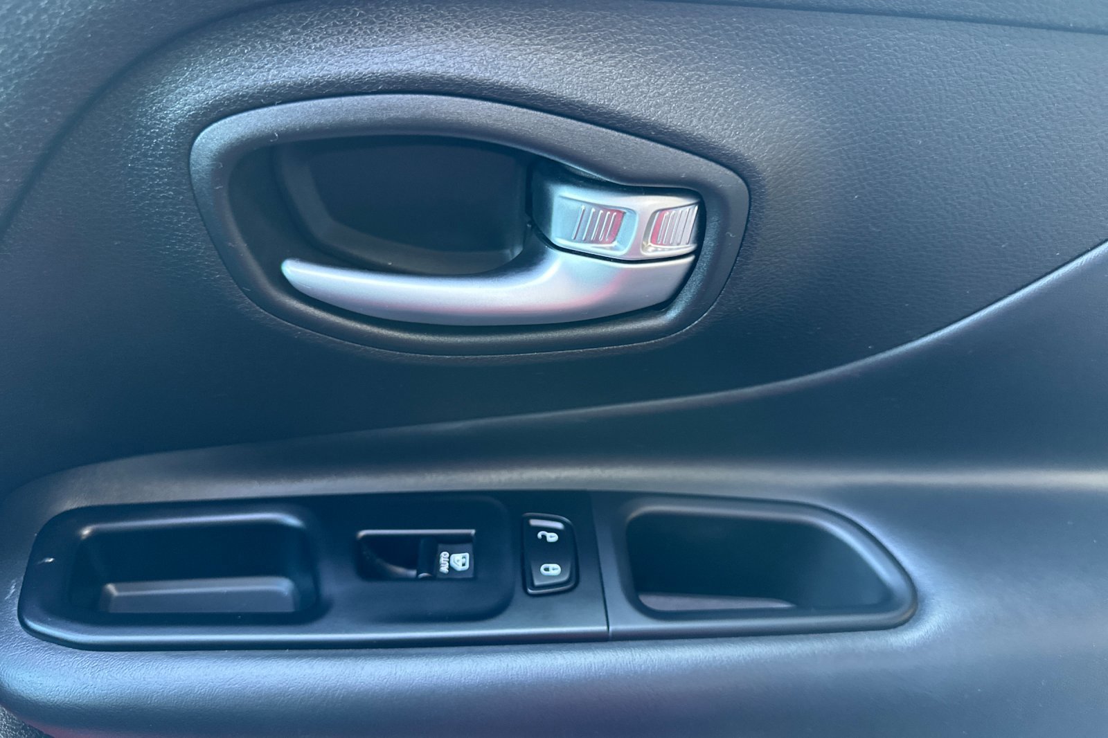 Used 2022 Jeep Renegade Latitude image 21