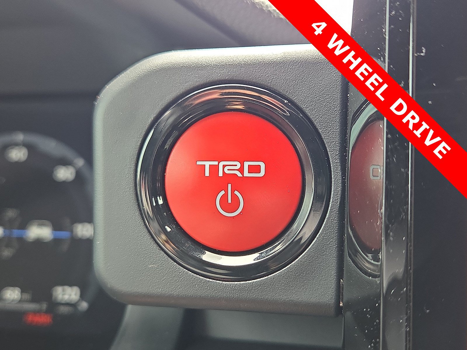 Used 2025 Toyota Tacoma TRD Sport AWD/4WD image 20
