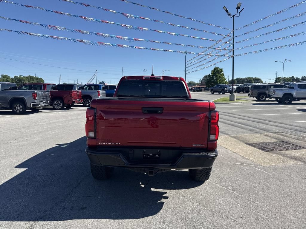 Used 2024 Chevrolet Colorado ZR2 AWD/4WD image 18