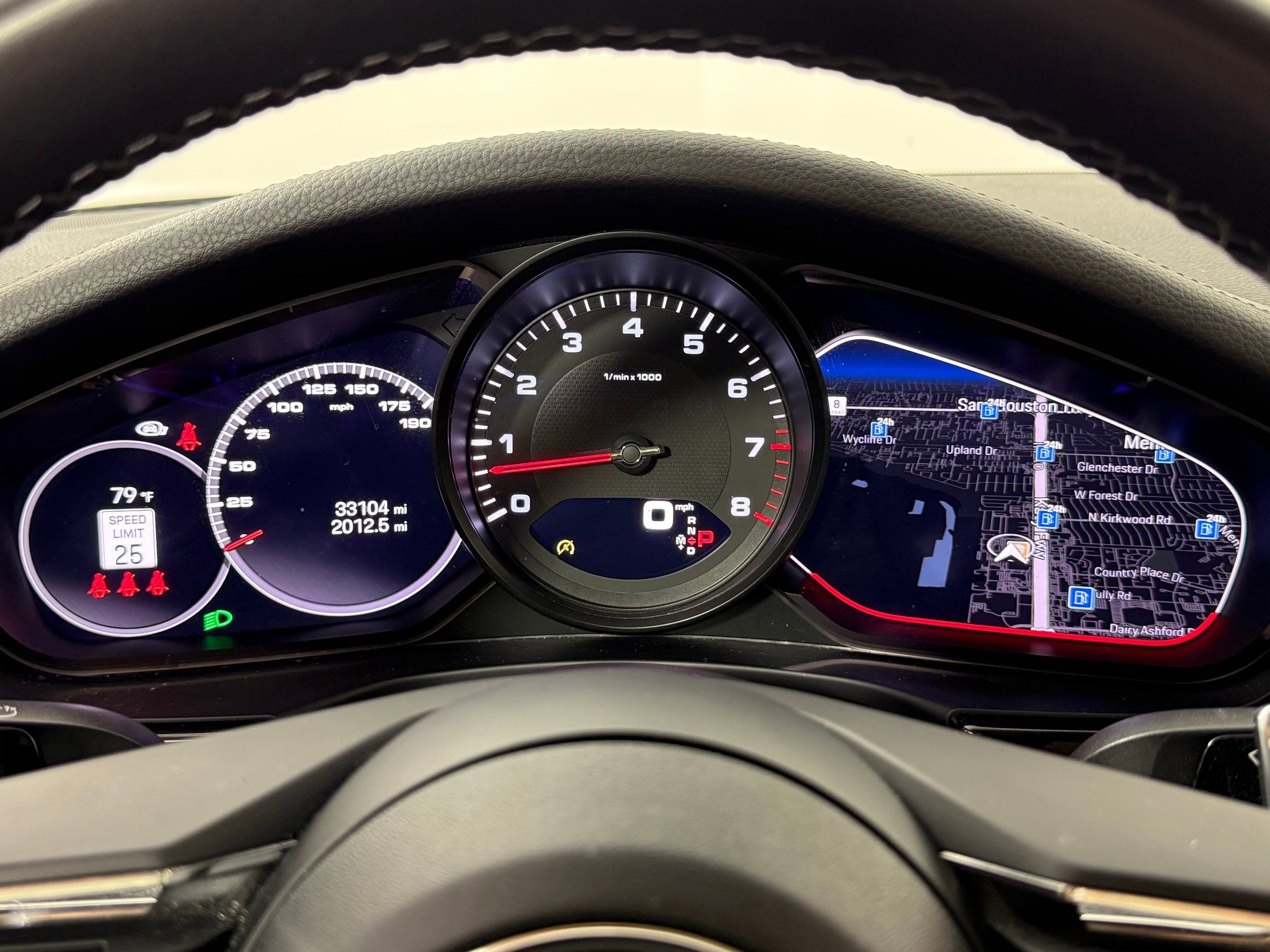 Used 2023 Porsche Panamera Platinum Edition image 29