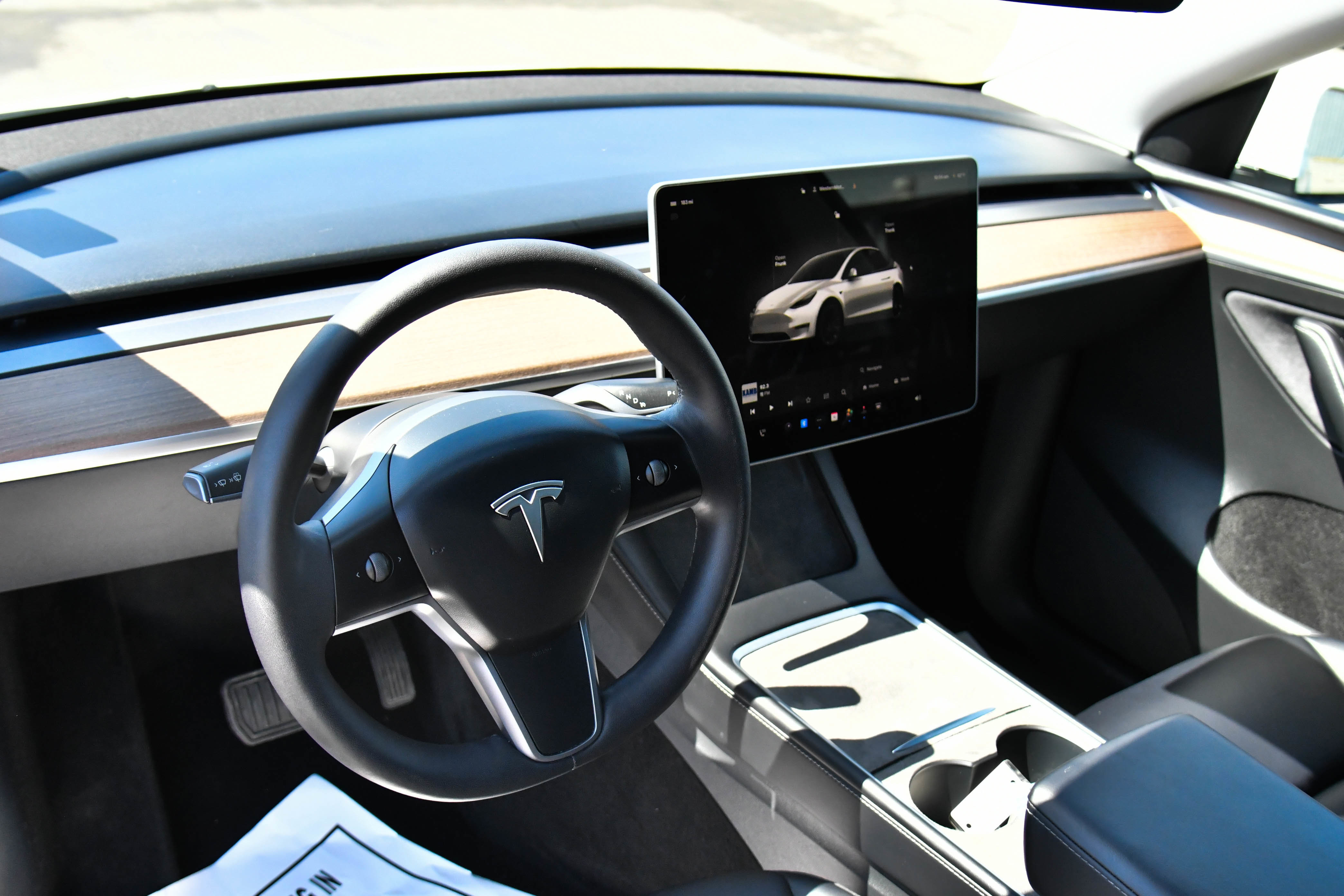 Used 2023 Tesla Model Y Long Range AWD/4WD image 14