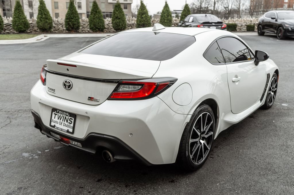 Used 2024 Toyota GR86 RWD image 33