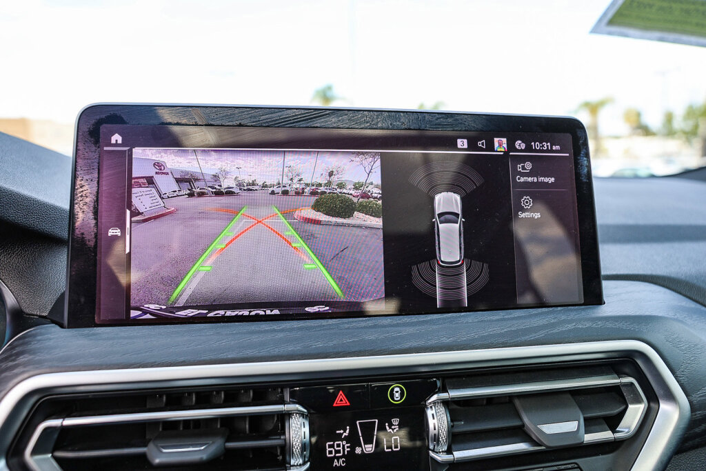 Used 2022 BMW X3 xDrive30i w/ Premium Package 2 image 16