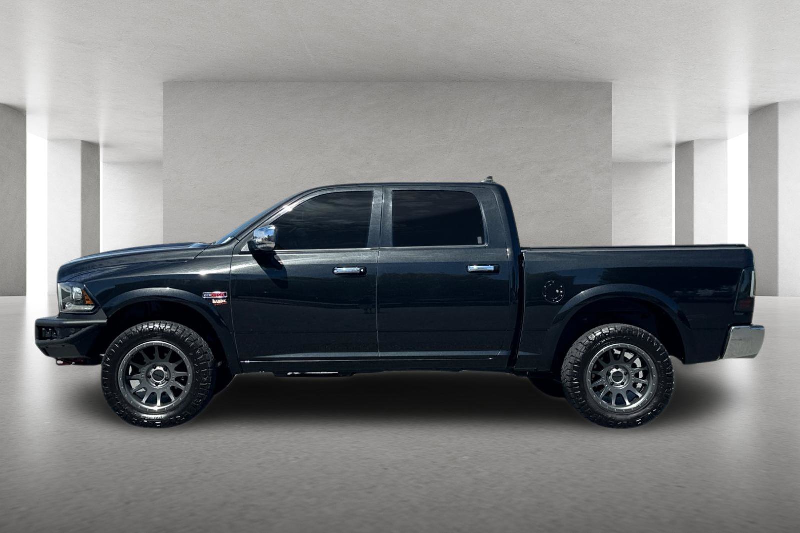 Used 2015 RAM 1500 Laramie w/ Convenience Group AWD/4WD image 7