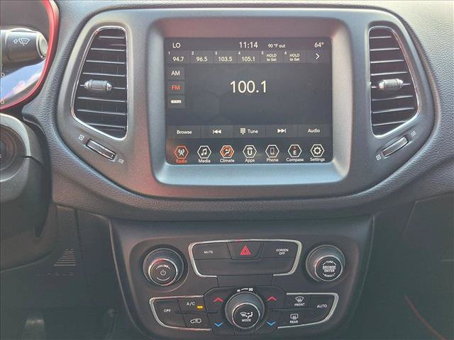 Used 2019 Jeep Compass Trailhawk AWD/4WD image 14