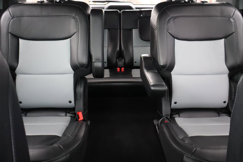 Used 2023 Ford Explorer XLT w/ Equipment Group 202A image 37