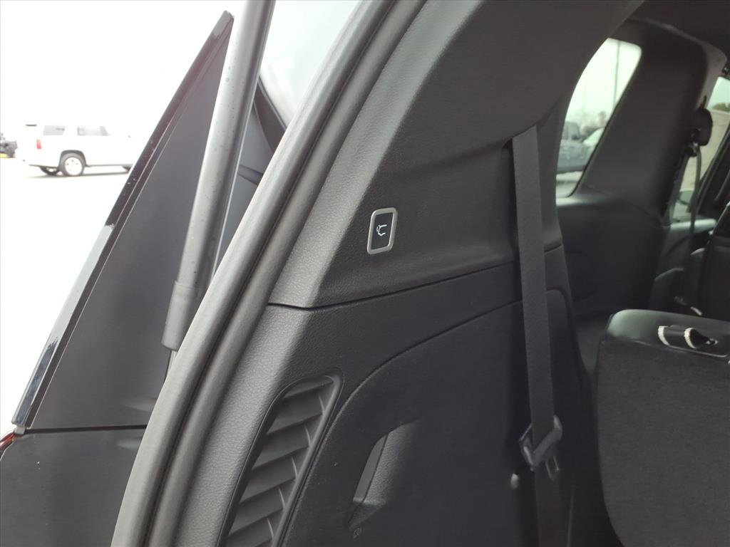 New 2026 Chrysler Pacifica Select image 7