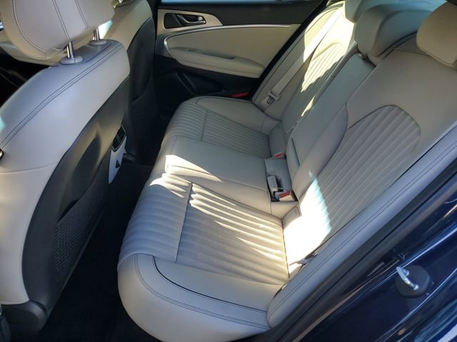Used 2022 Genesis G70 3.3T image 11