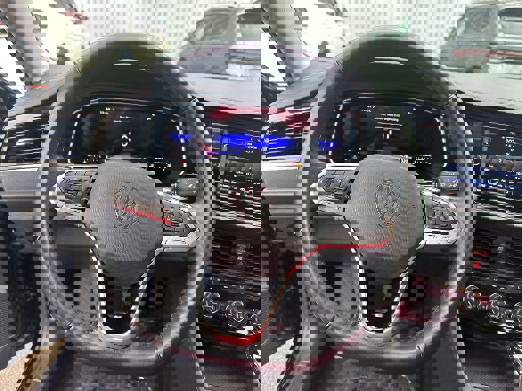 Certified 2024 Volkswagen Jetta SE image 10