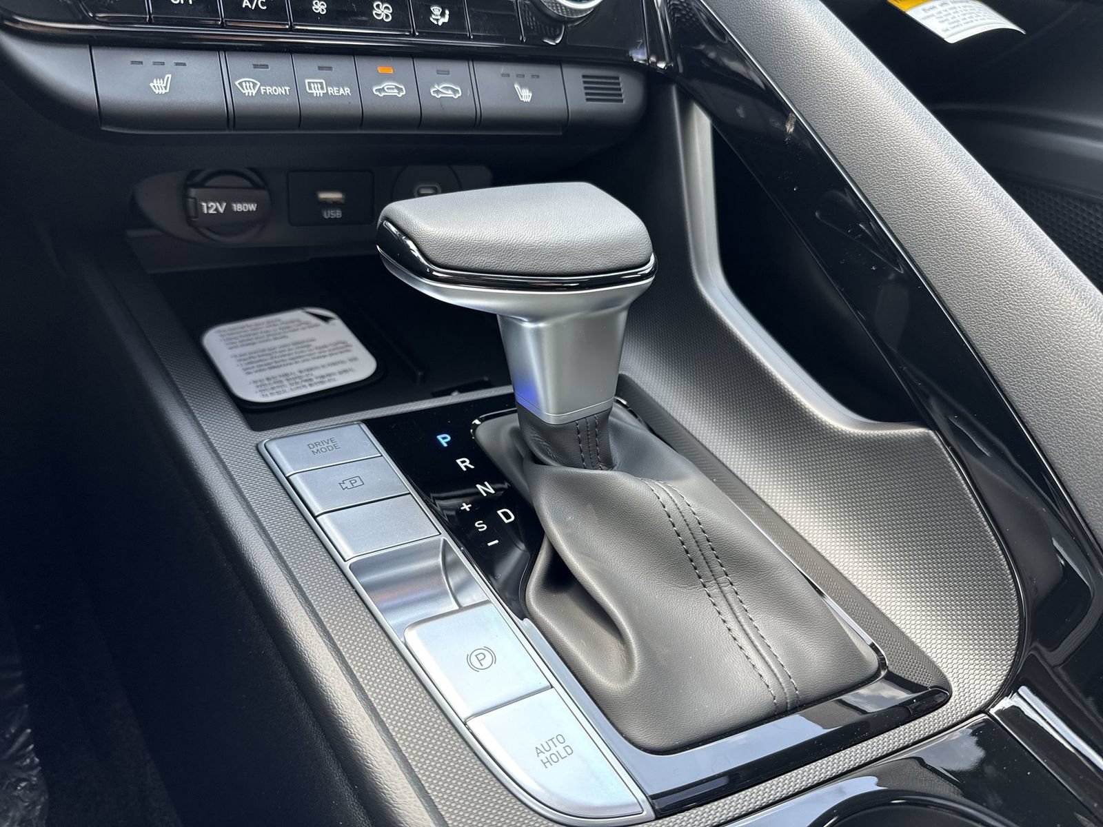 New 2026 Hyundai Elantra Limited FWD image 22