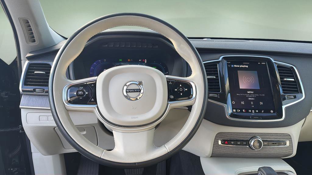 Used 2023 Volvo XC90 T8 Plus w/ Protection Package image 29