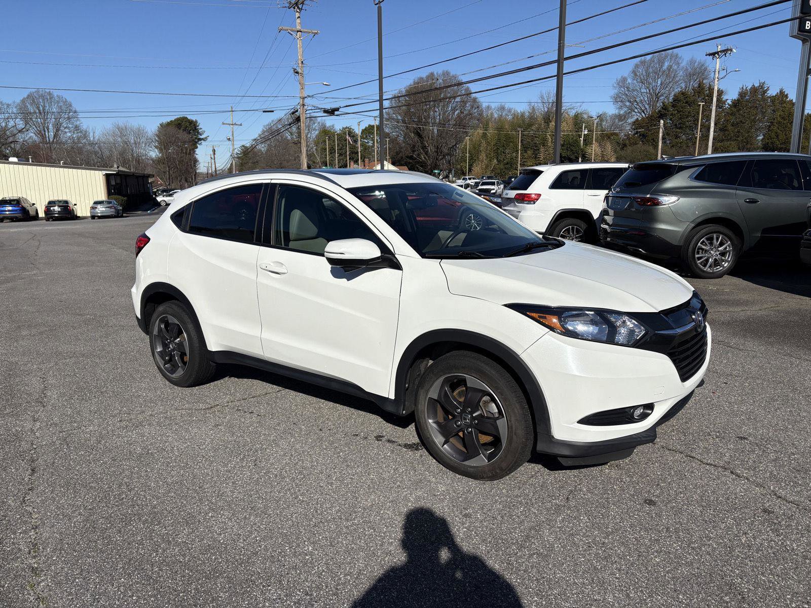 Used 2018 Honda HR-V EX-L image 3