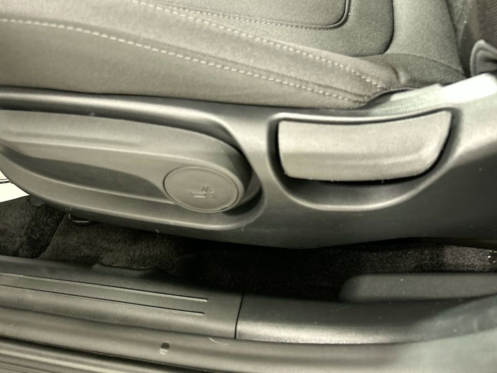 Used 2025 Hyundai Tucson SE image 10