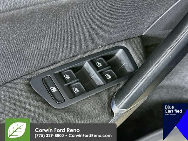 Used 2017 Volkswagen Golf S FWD image 20