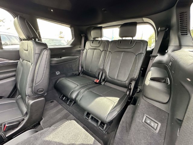 Certified 2024 Jeep Grand Cherokee L Overland w/ Luxury Tech Group IV AWD/4WD image 21