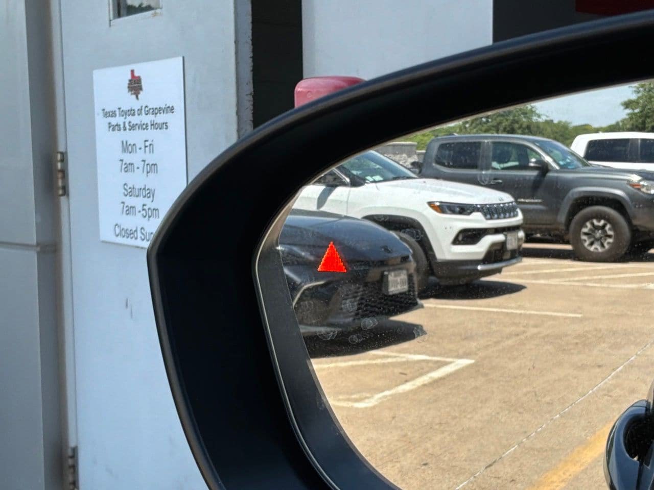 Used 2025 Nissan Rogue SV FWD image 20