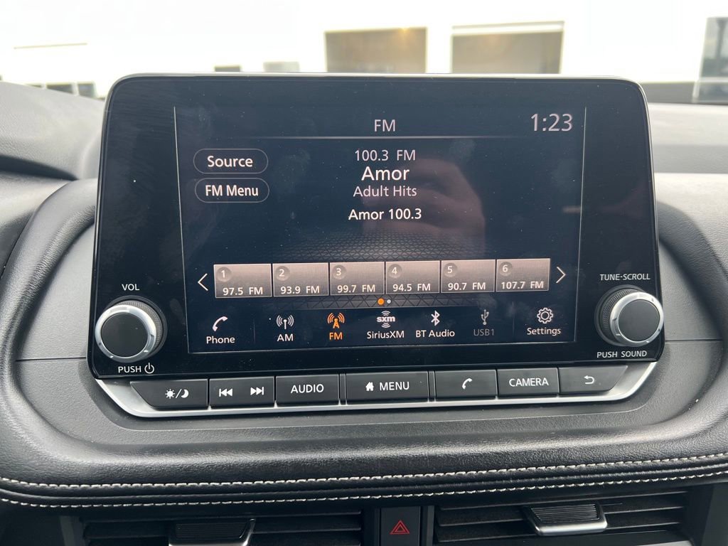 Used 2024 Nissan Rogue SV image 24