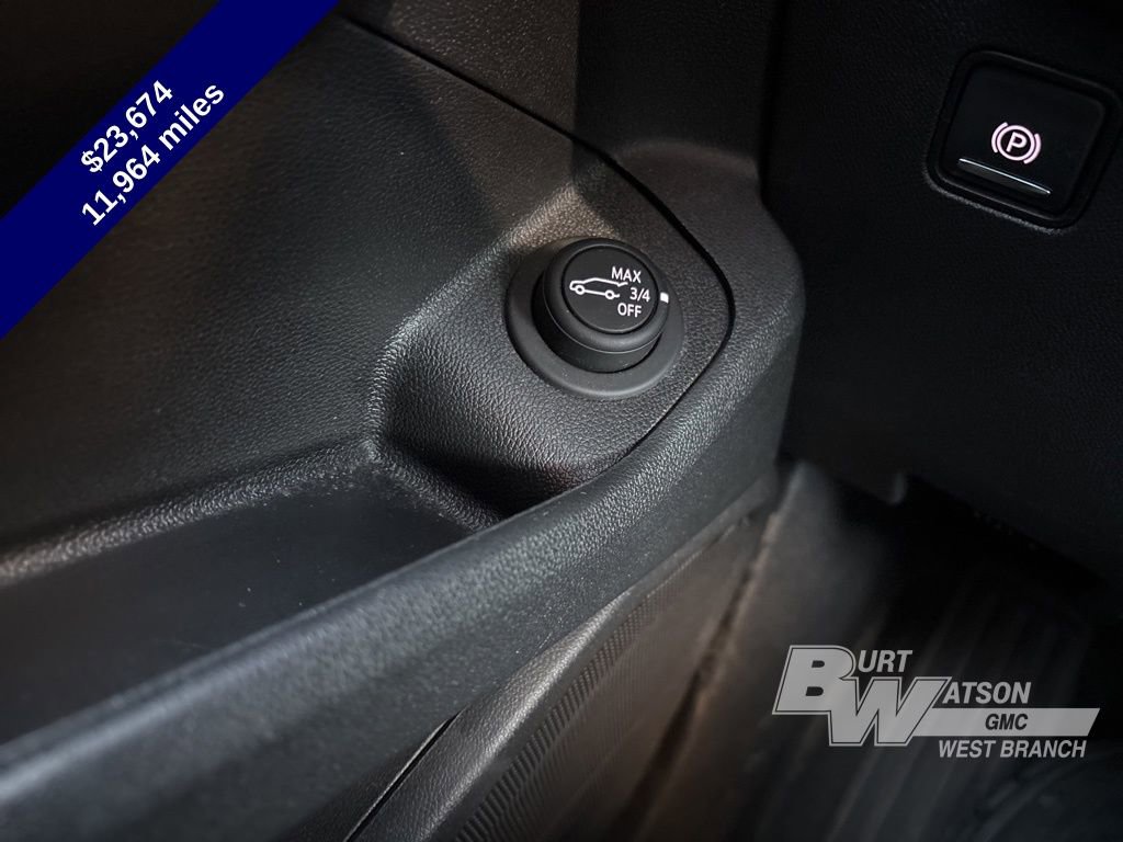 Used 2022 GMC Terrain SLE w/ Driver Convenience Package image 21