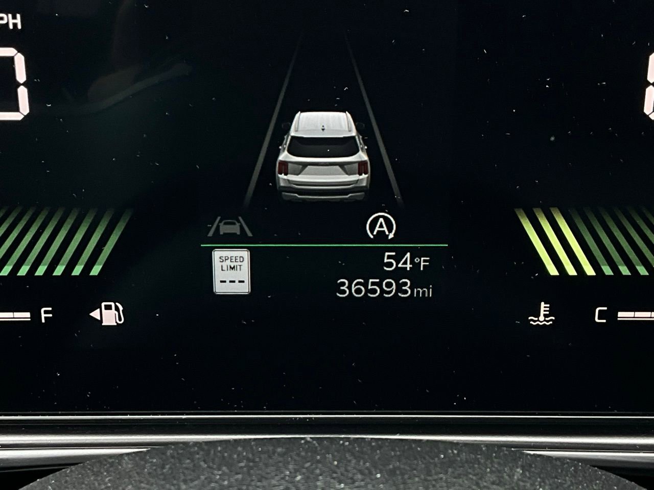 Used 2024 Kia Sorento S image 41