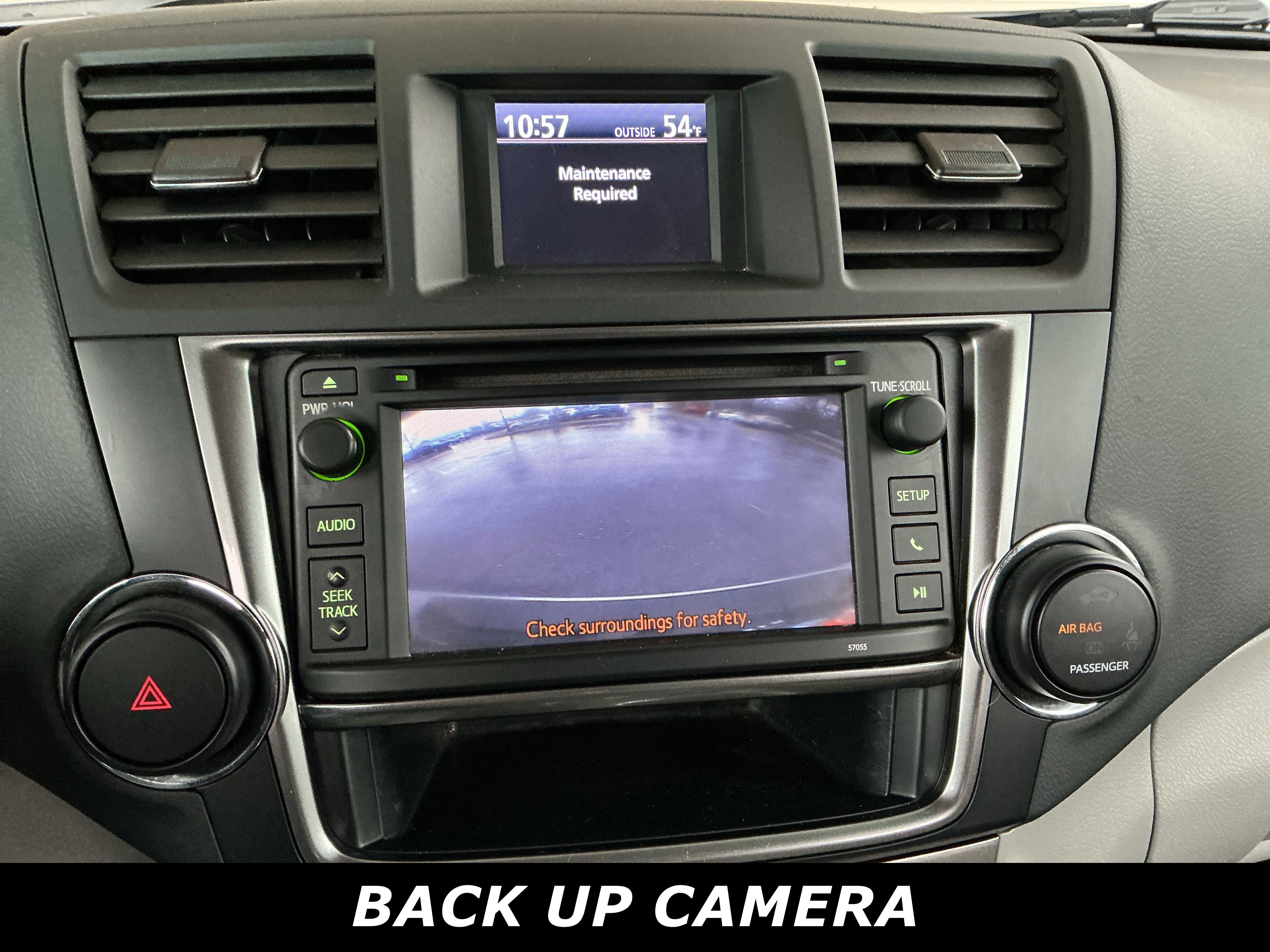 Used 2013 Toyota Highlander Plus image 10