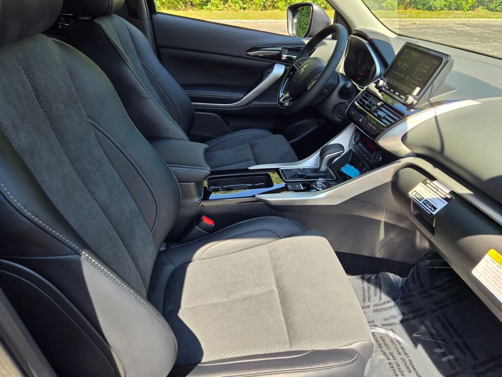 New 2026 Mitsubishi Outlander LE AWD/4WD image 4