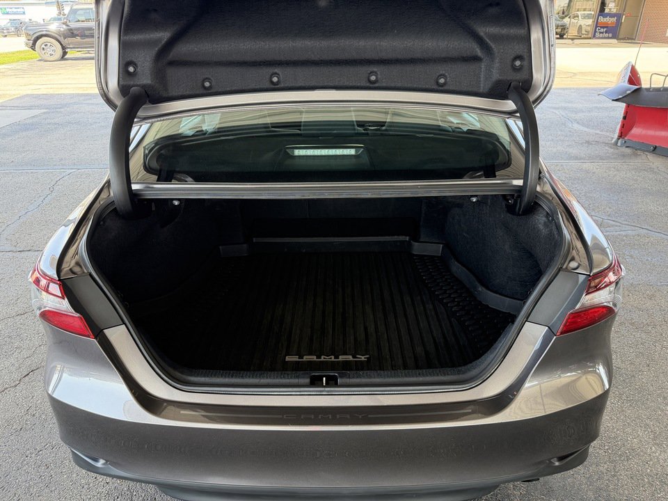 Used 2024 Toyota Camry LE AWD/4WD image 28