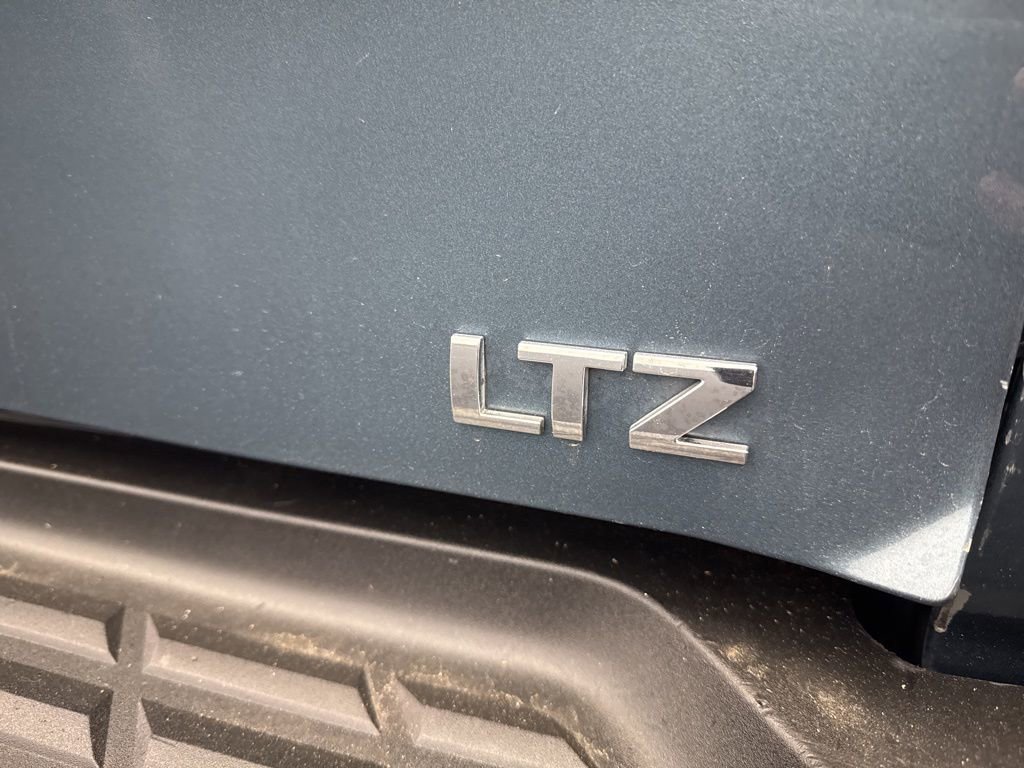 Used 2011 Chevrolet Silverado 2500 LTZ AWD/4WD image 39