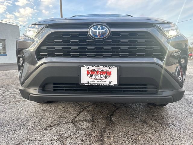Used 2022 Toyota RAV4 XLE Premium image 4