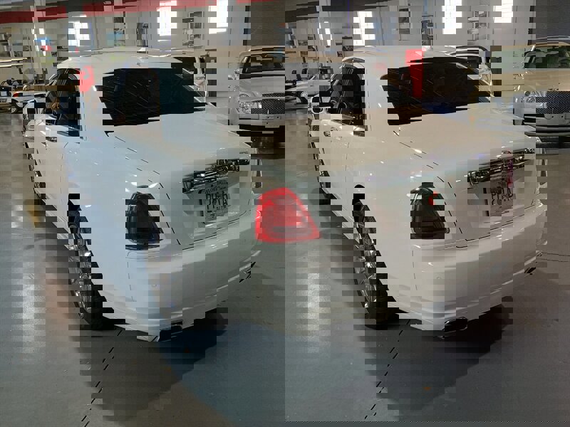 Used 2011 Rolls-Royce Ghost image 3