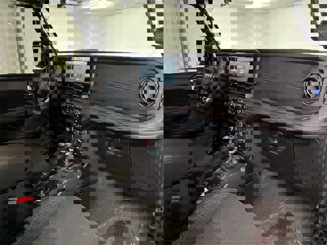 Used 2024 Jeep Wrangler Unlimited Rubicon 4xe w/ Convenience Group image 28